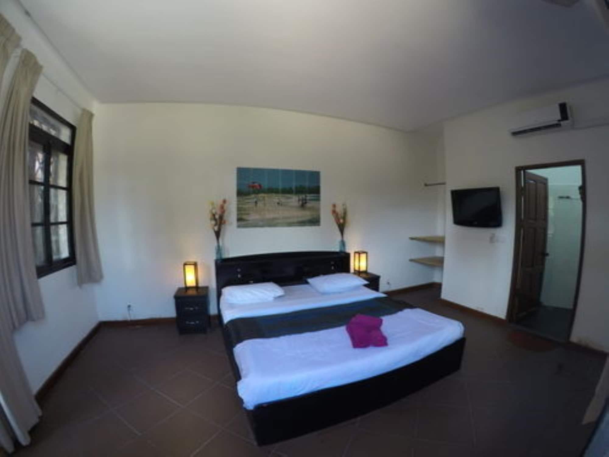Villa Vedici Kampot Luaran gambar