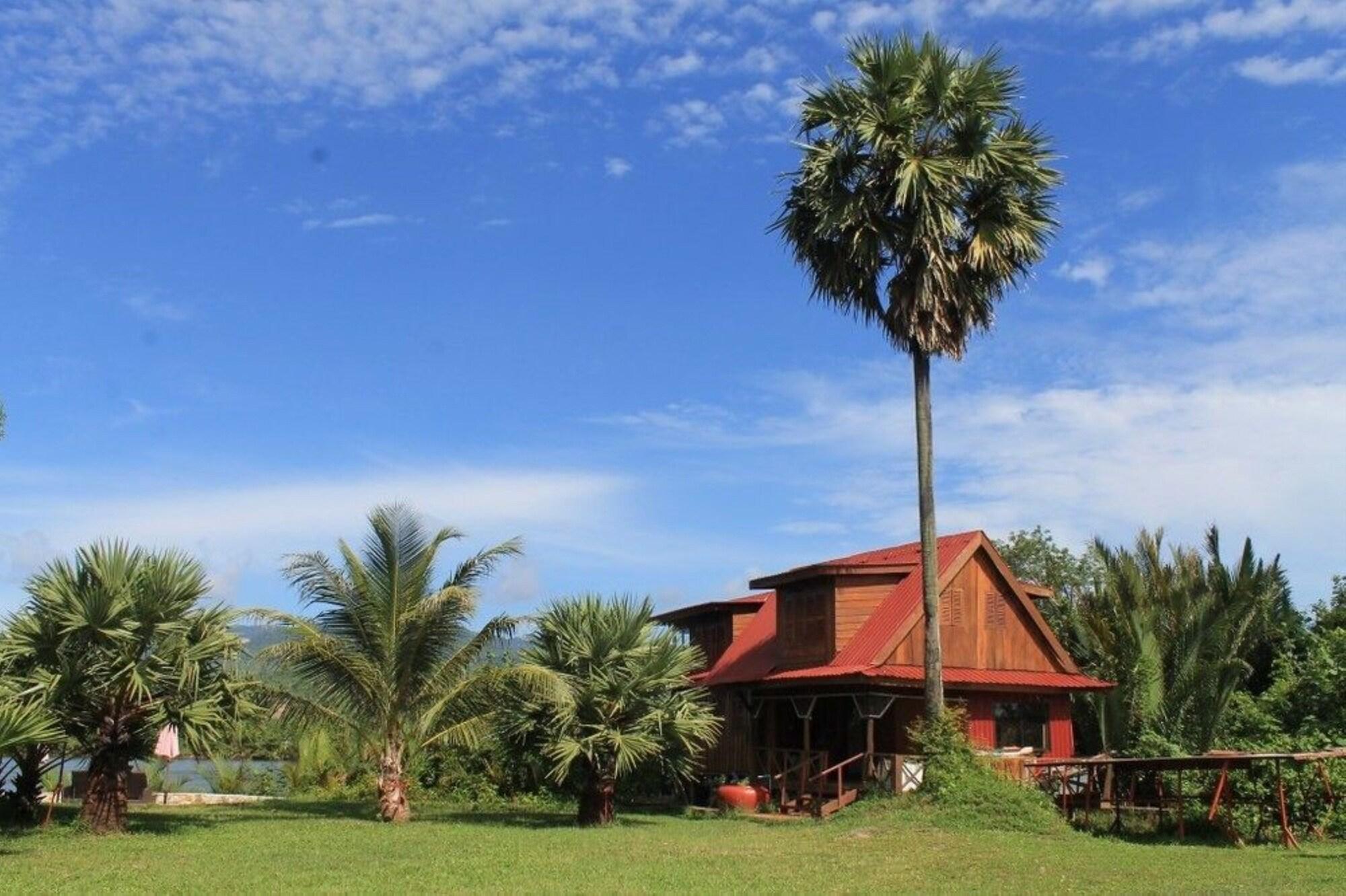 Villa Vedici Kampot Luaran gambar