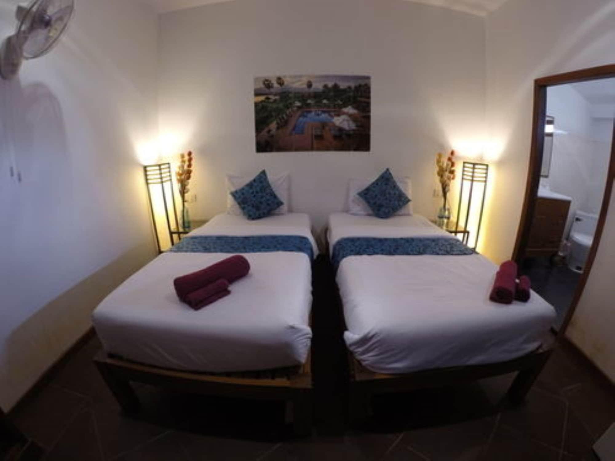 Villa Vedici Kampot Luaran gambar