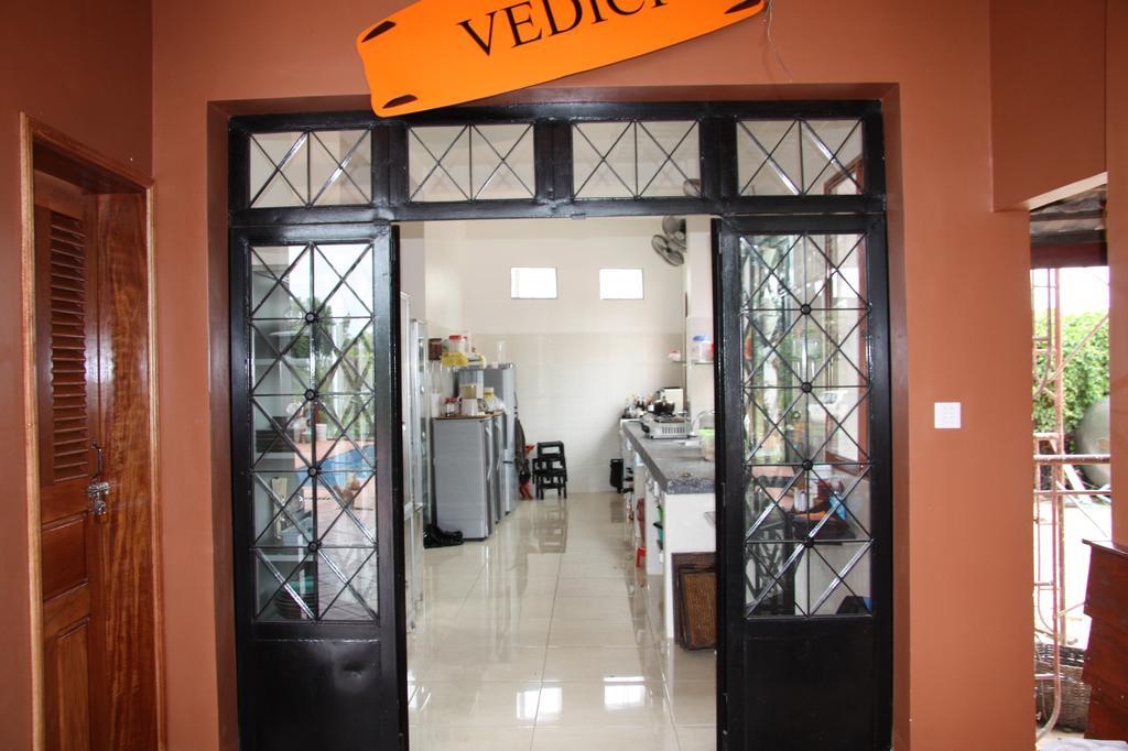 Villa Vedici Kampot Luaran gambar