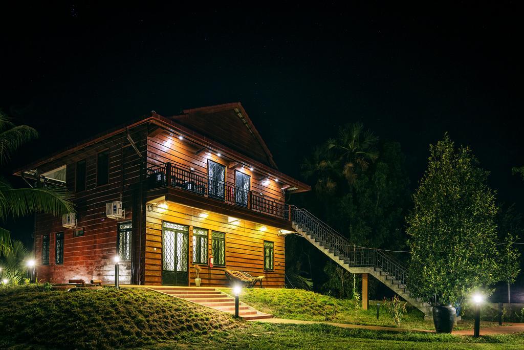 Villa Vedici Kampot Luaran gambar