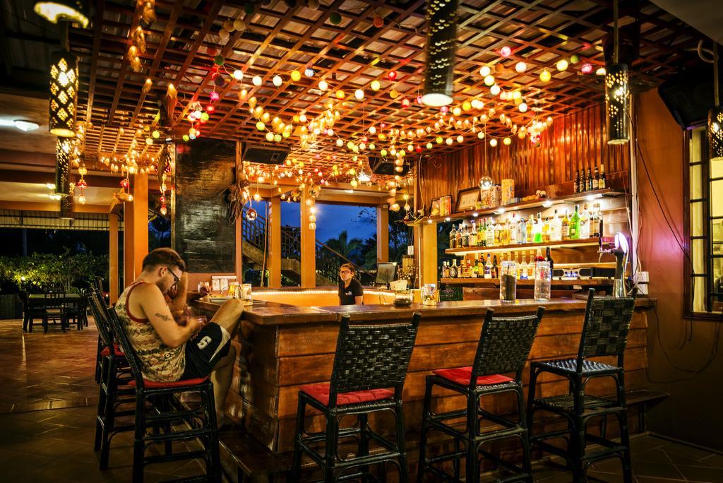 Villa Vedici Kampot Luaran gambar
