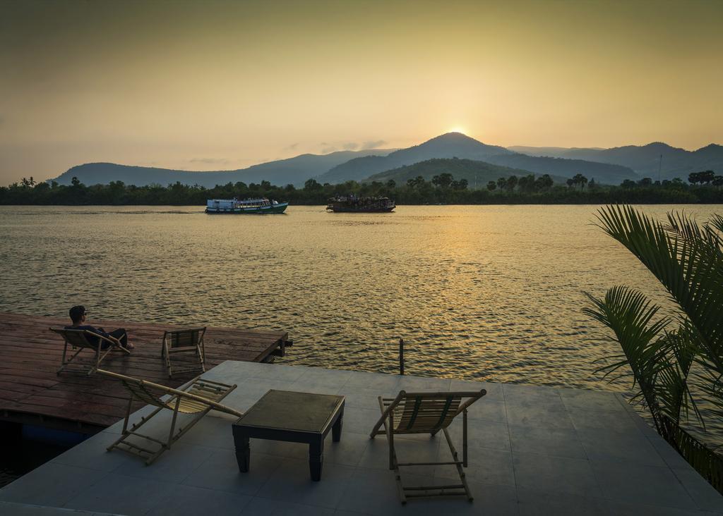 Villa Vedici Kampot Luaran gambar