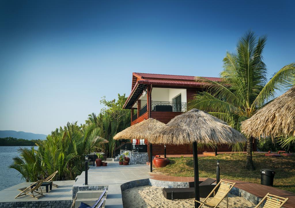 Villa Vedici Kampot Luaran gambar